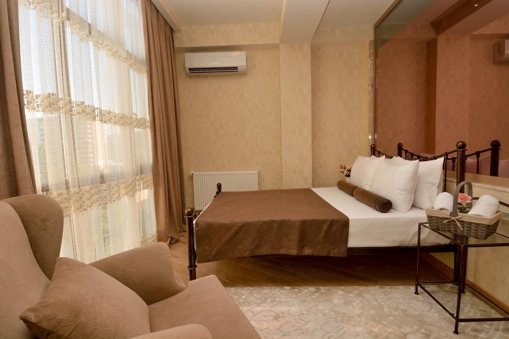 Dat Exx Apartments Tbilisi Esterno foto