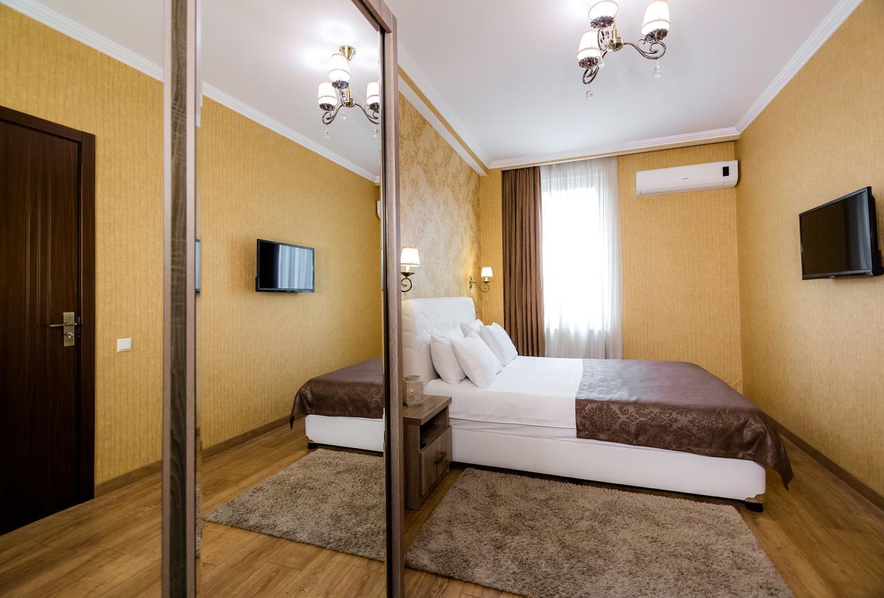 Dat Exx Apartments Tbilisi Esterno foto