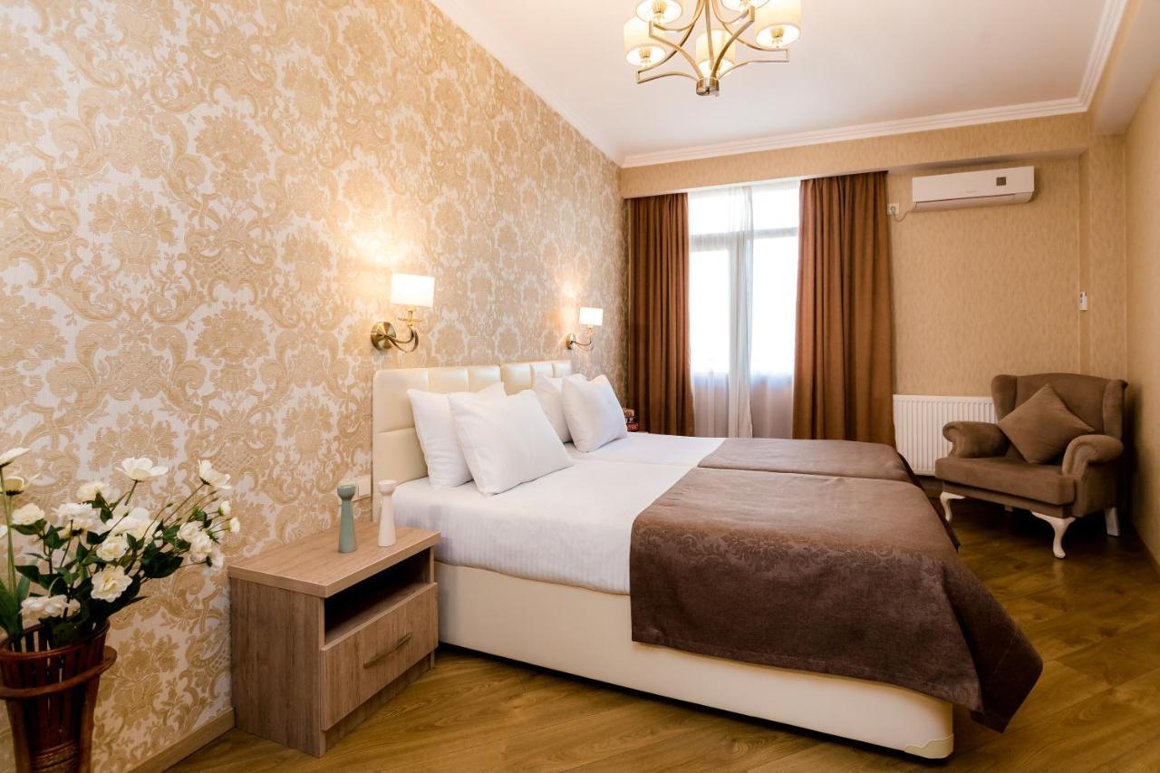 Dat Exx Apartments Tbilisi Esterno foto