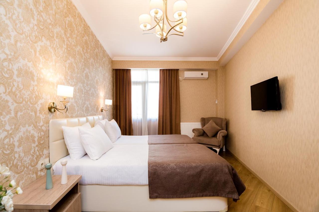 Dat Exx Apartments Tbilisi Esterno foto
