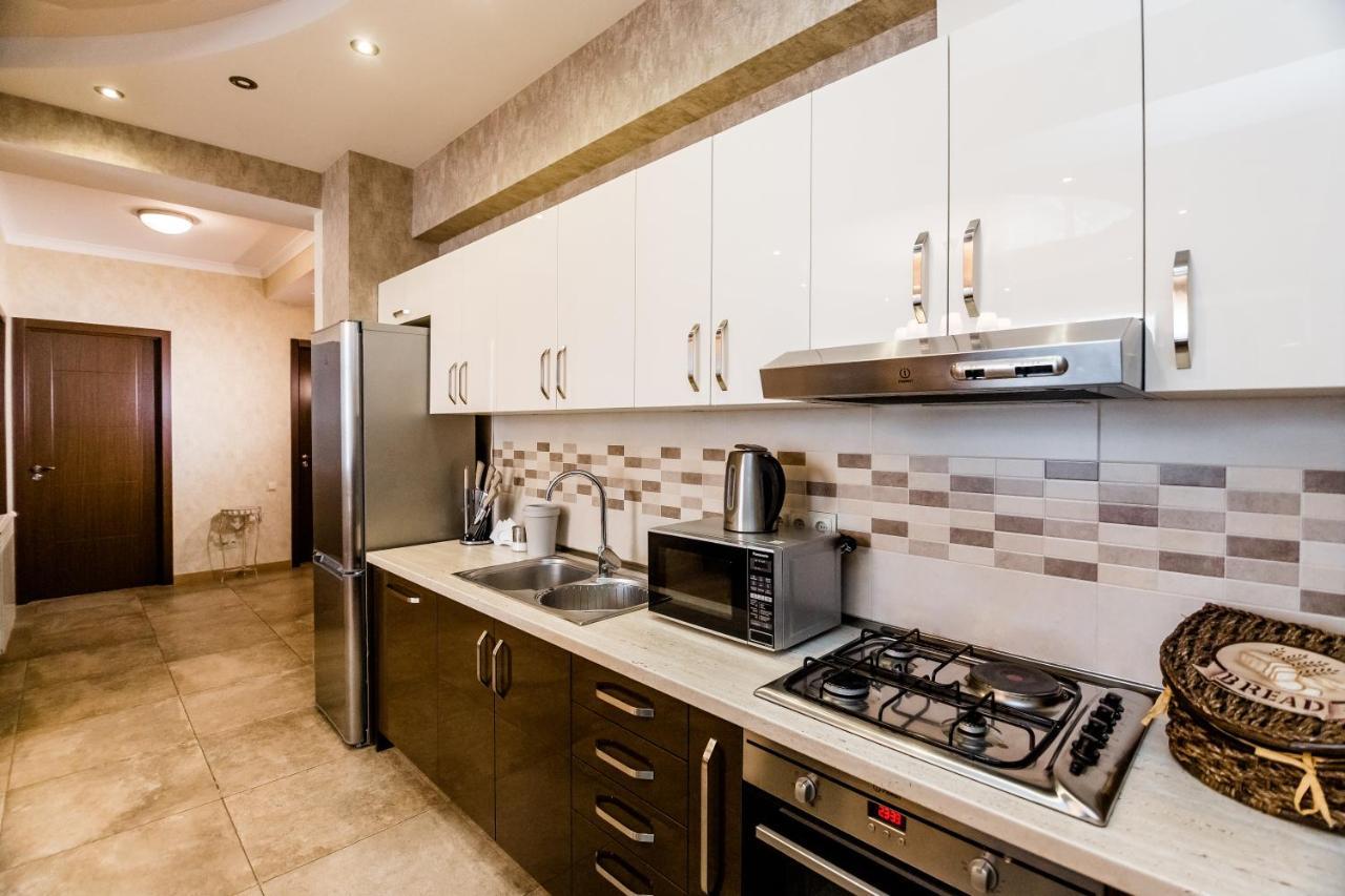 Dat Exx Apartments Tbilisi Esterno foto